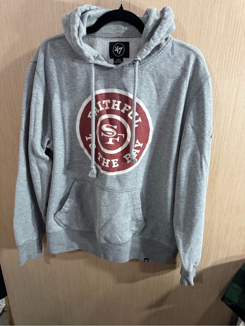 Men’s '47 Gray Hoodie with Red and White San Francisco 49ers Logo Size Large